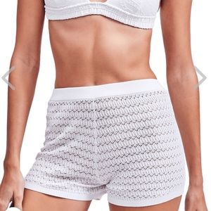 Devon Windsor Cleo Short in White